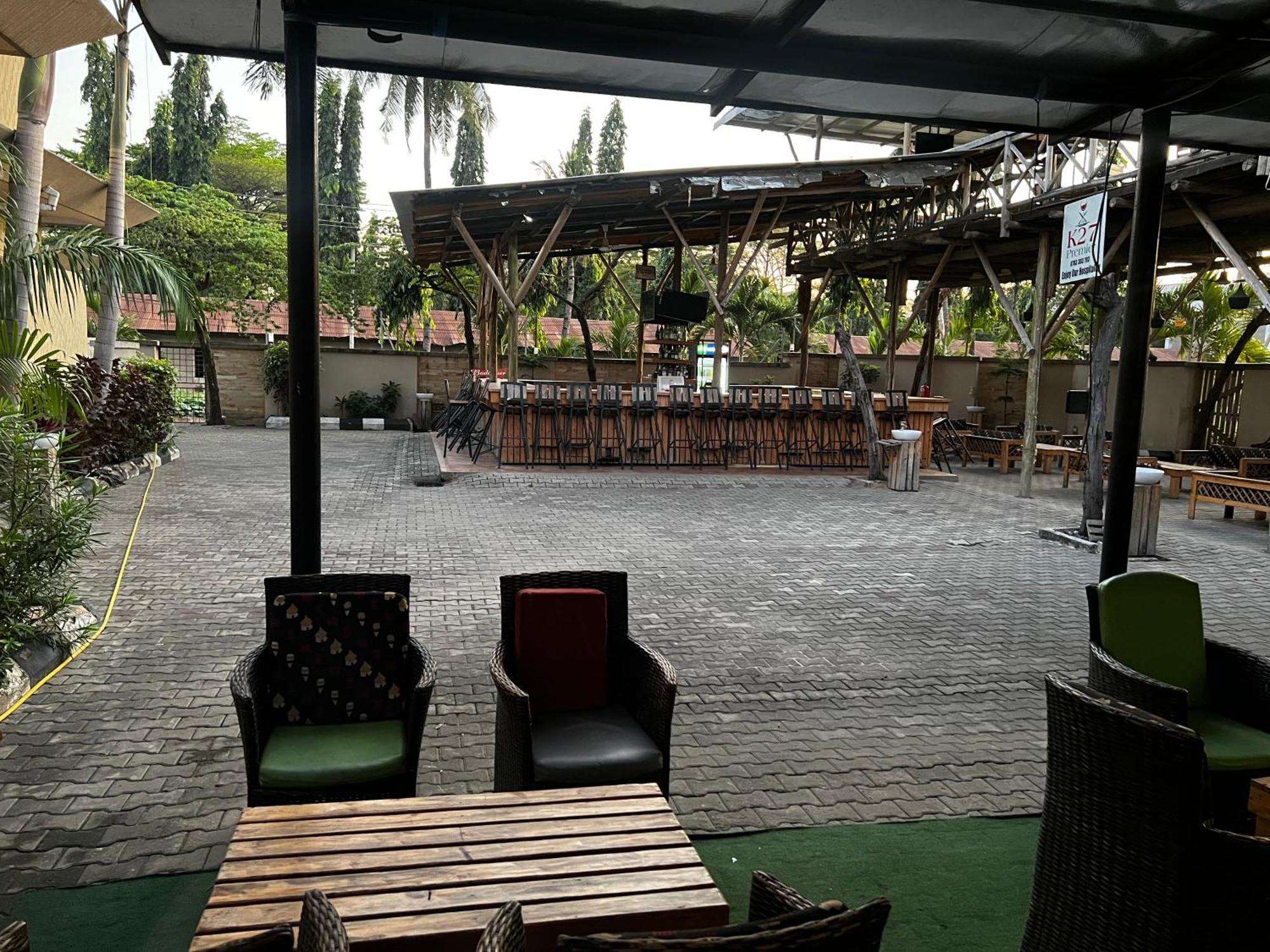 K27 Premier Backpackers Hostel Dar es Salaam Bagian luar foto