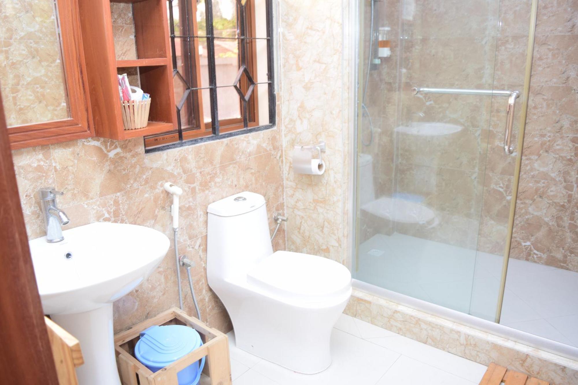 K27 Premier Backpackers Hostel Dar es Salaam Bagian luar foto