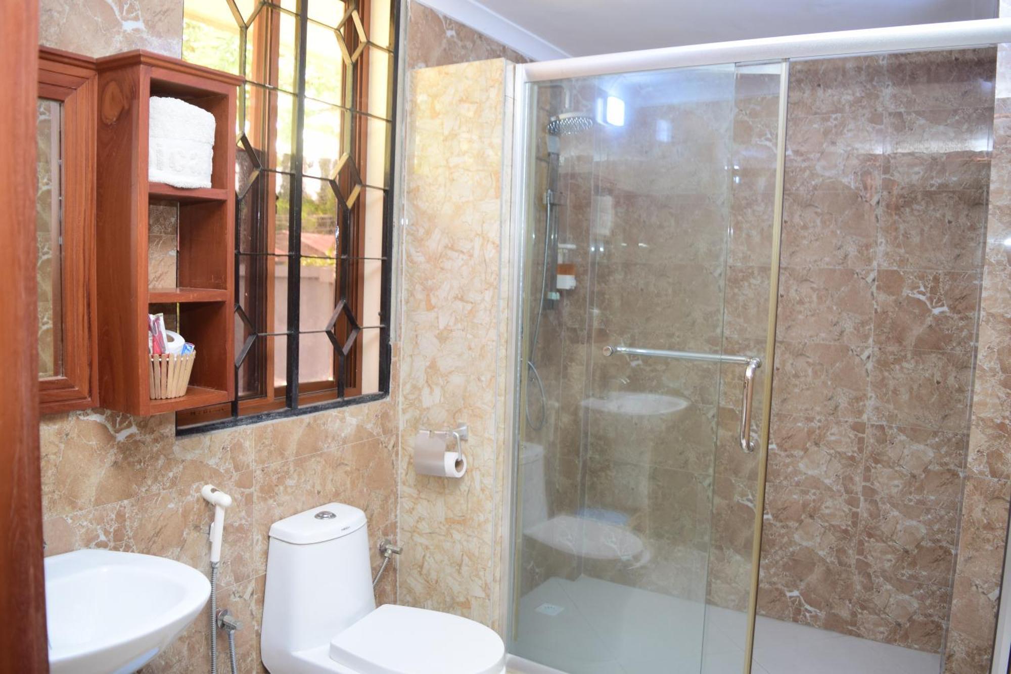 K27 Premier Backpackers Hostel Dar es Salaam Bagian luar foto