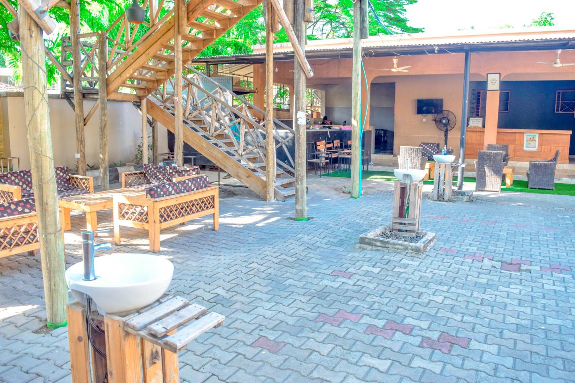 K27 Premier Backpackers Hostel Dar es Salaam Bagian luar foto