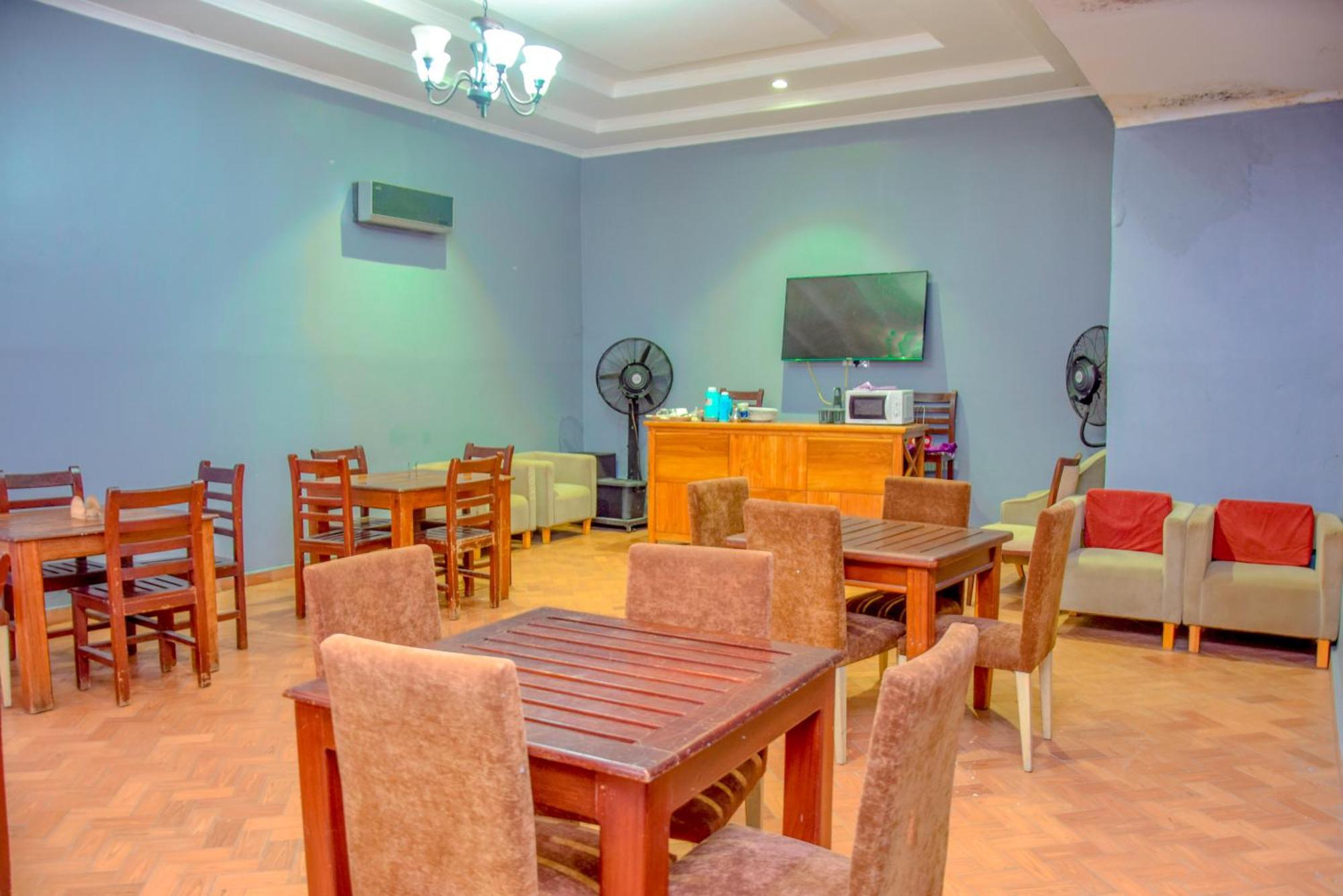 K27 Premier Backpackers Hostel Dar es Salaam Bagian luar foto