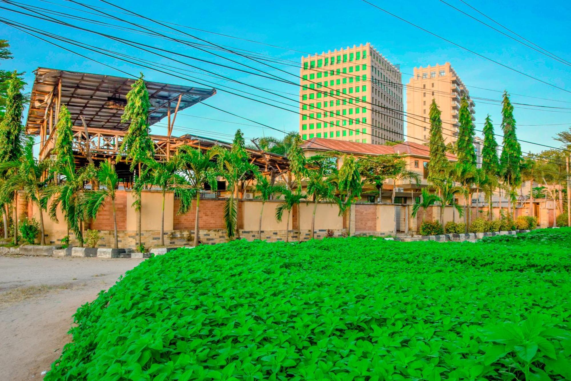 K27 Premier Backpackers Hostel Dar es Salaam Bagian luar foto