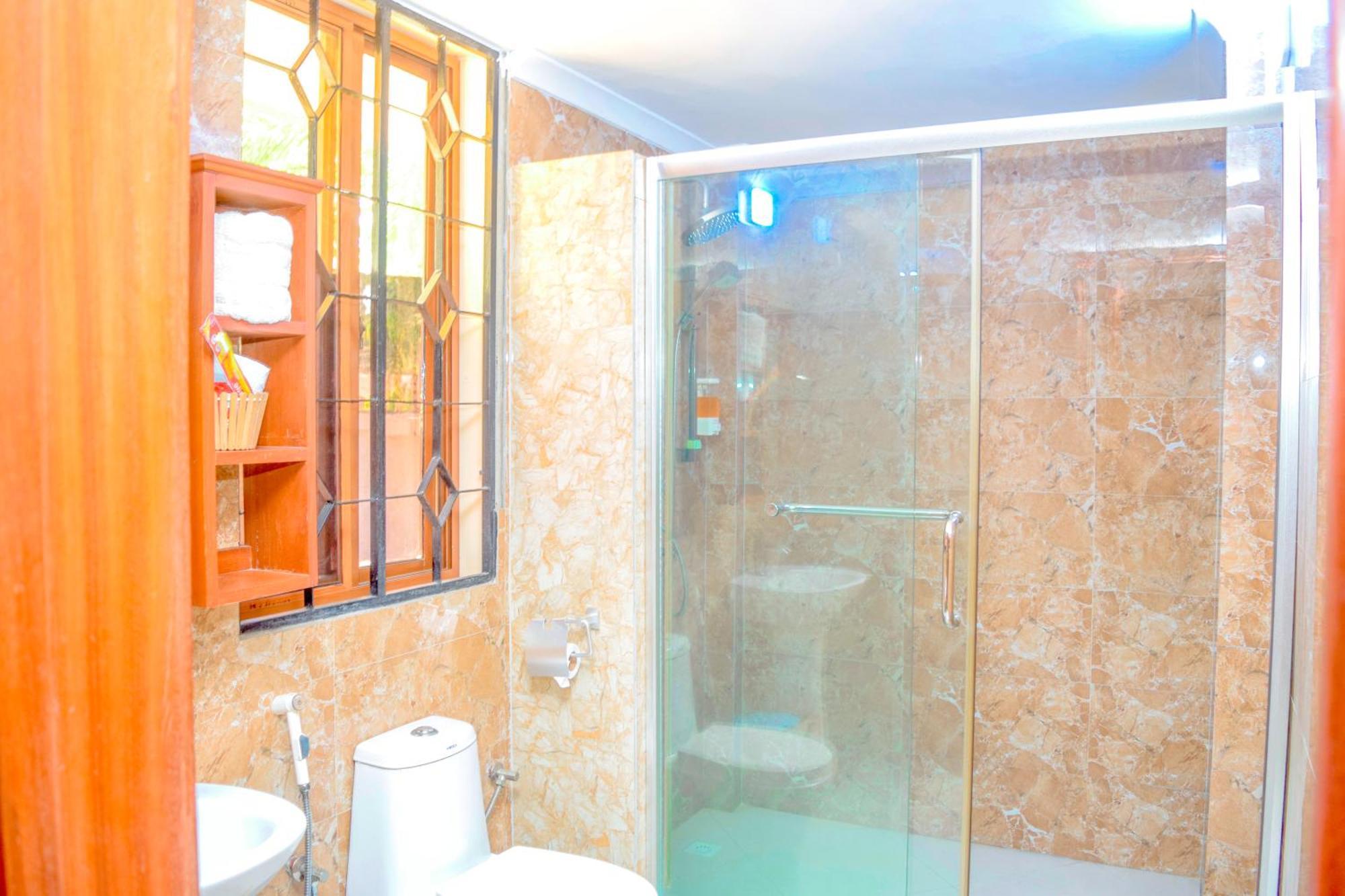 K27 Premier Backpackers Hostel Dar es Salaam Bagian luar foto